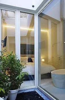 Leopold5 Luxe-Design Apartment Oostende 0*,  België